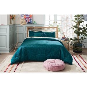 5 piece Larkspur velvet comforter - opalhouse